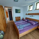 아파트 Wunderschoene Am Glatzenstein Im Nuernberger Land